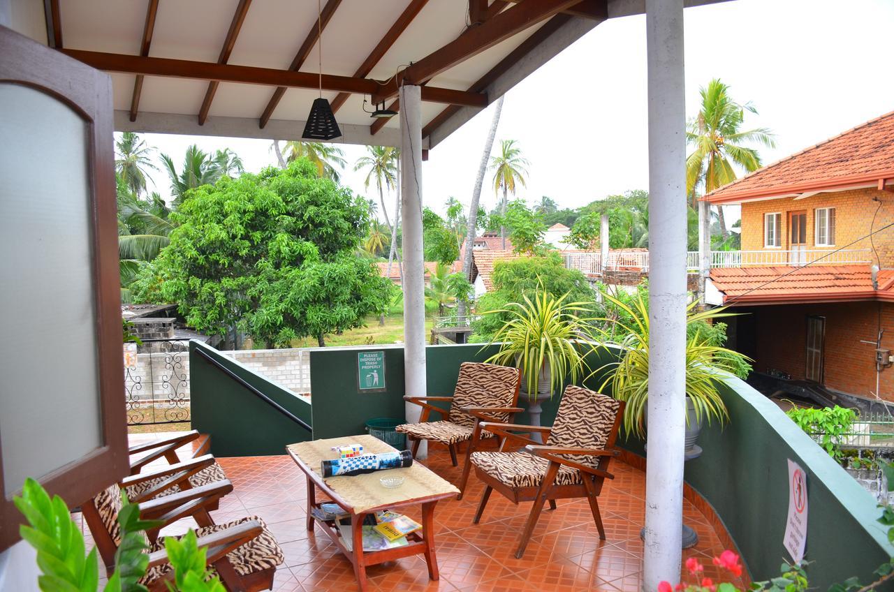 Lilly Palace Villa Guest House Негомбо Екстер'єр фото